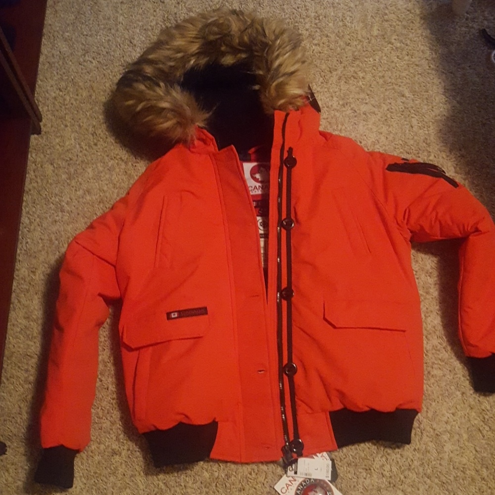 CANADA WEATHER GEAR (Price Firm)